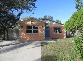 1744 Taylor Lake Pl, Seminole, FL 33778