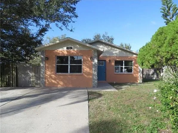 1744 Taylor Lake Pl, Seminole, FL 33778