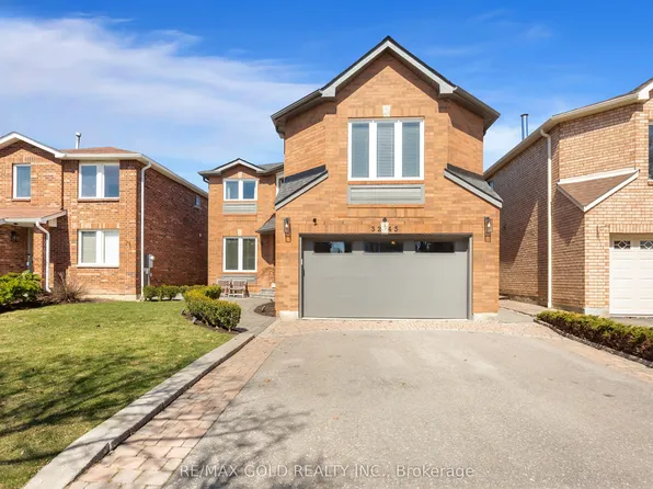 3243 Dovetail Mews, Mississauga, ON L5L 5G8