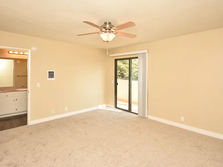 Villas de Laura Apts — Photo 9