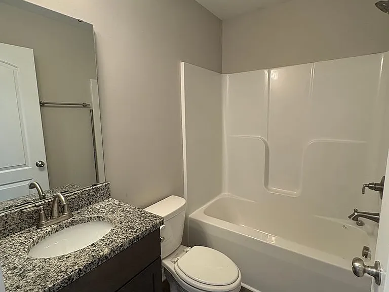 6 Meadowview Ave SW — Photo 9