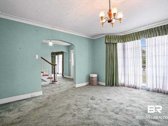 5th image of 103 S McGregor Ave
