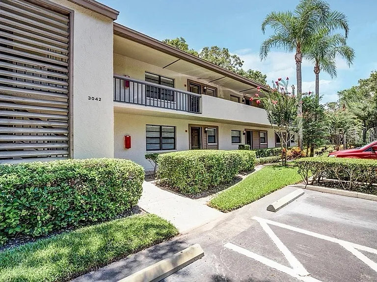 3042 Eastland Blvd #H203 — Photo 10