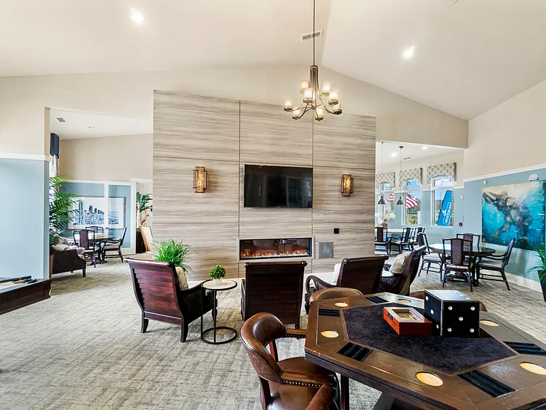 Broxton Bay Apartments — Photo 30