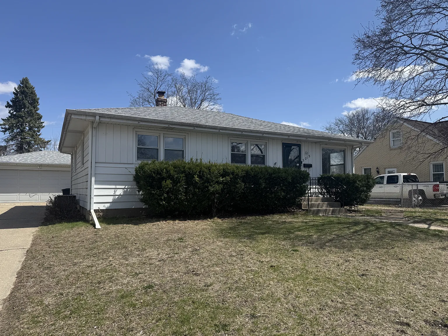 3015 Ellen Ave photo 1