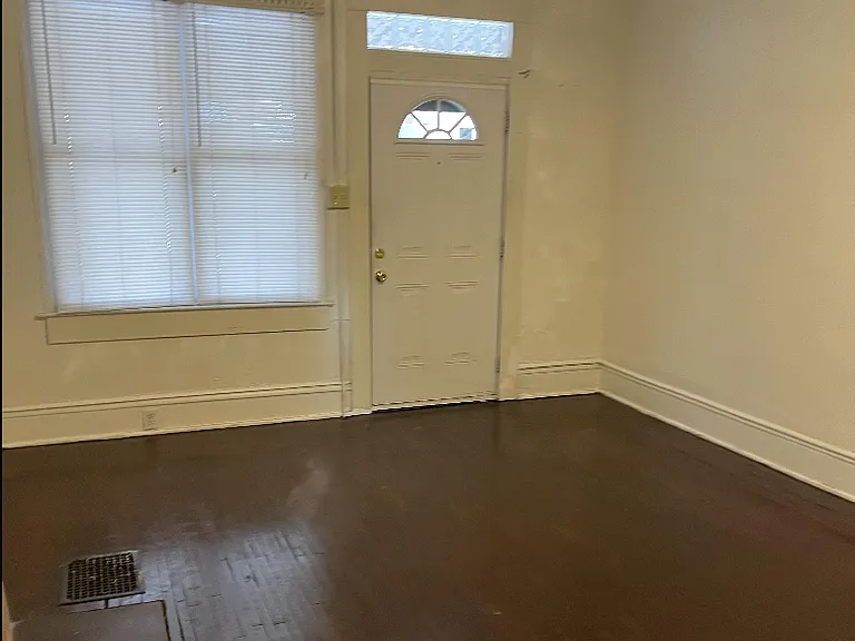 1337 E Long St — Photo 13