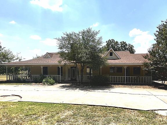 3rd image of 761 Heritage Pkwy