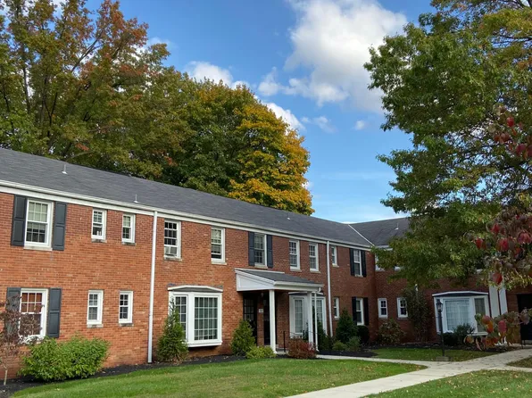 848 Thorn St APT 83, Sewickley, PA 15143