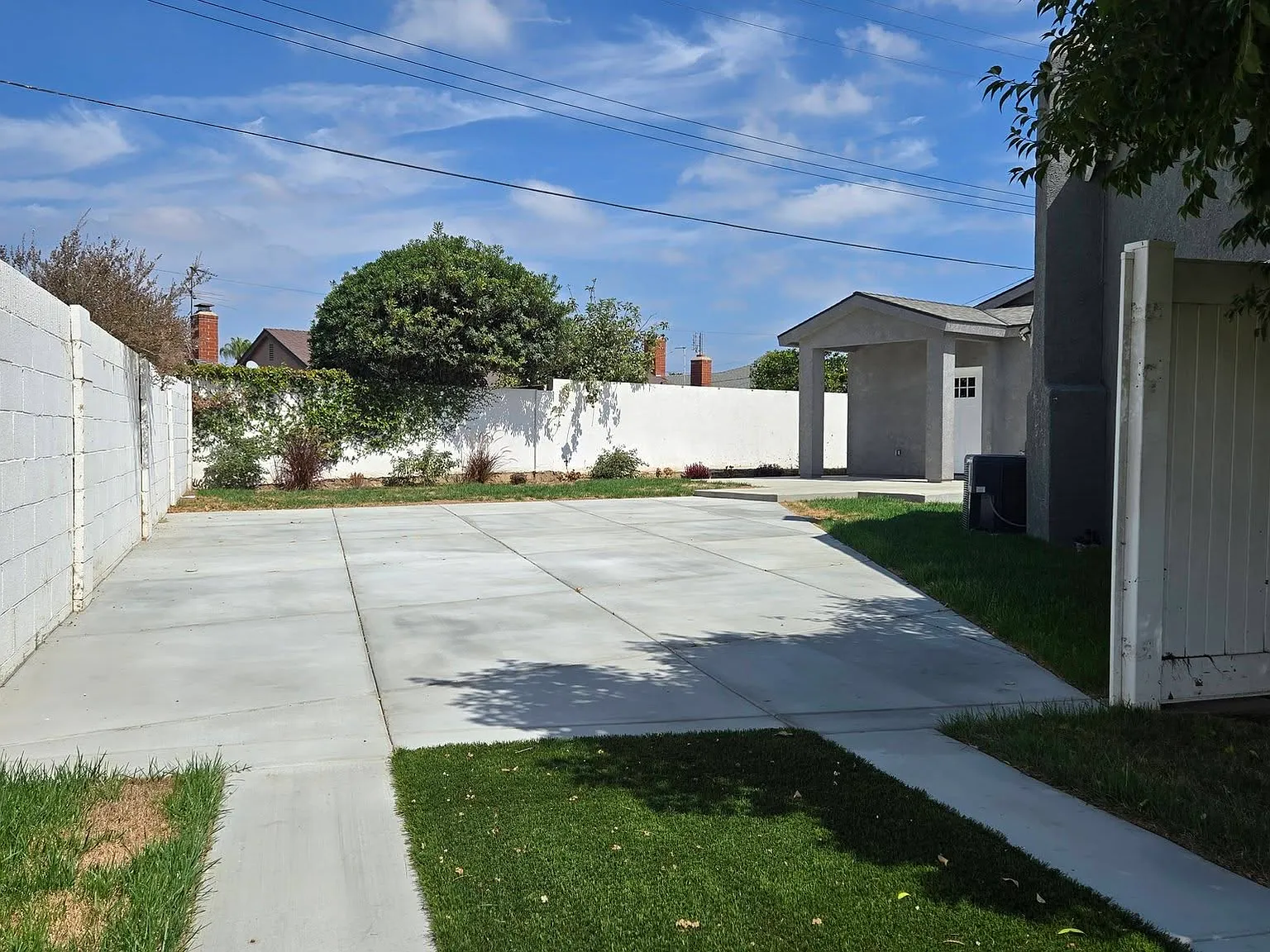 Iris Ave, Fountain Valley — Photo 2