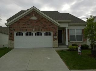 1515 Hollowbrook Dr, Saint Charles, MO 63303