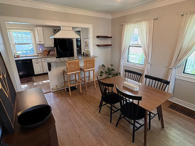 117 Benjamin Ave SE — Photo 3