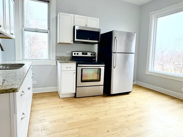 208 N Kolin Ave APT 3, Chicago, IL 60624