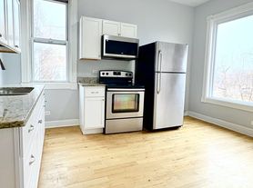 208 N Kolin Ave, Chicago, IL