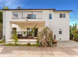 17807 Collins St, Encino, CA 91316