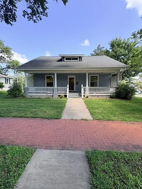 507 W Saint Louis St