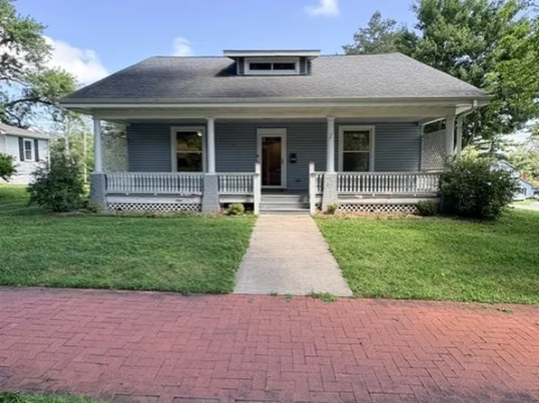 507 W Saint Louis St, Lebanon, IL 62254