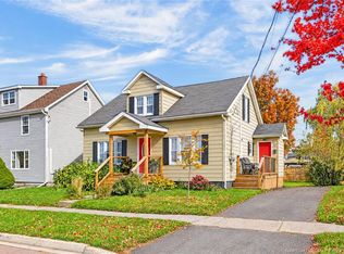 37 Jones St, Moncton, NB E1C 6J2