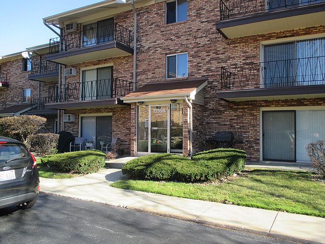 1st image of 13956 Waterbury Dr #904