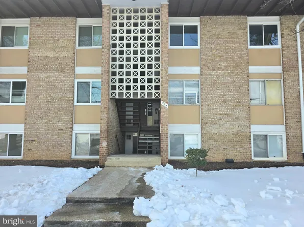 564 Wilson Bridge Dr #6765-D-2, Oxon Hill, MD 20745