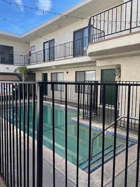 2nd image of 6710 Woodley Ave #18