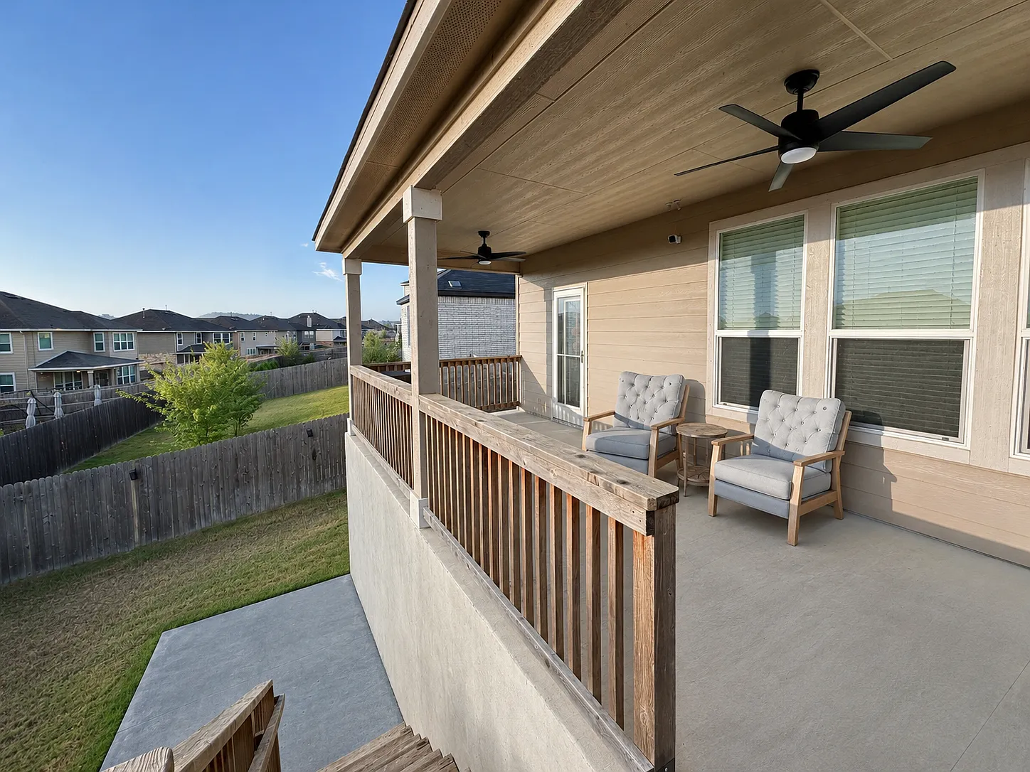 5 bed, 3720 sqft, $3,600 — Photo 2