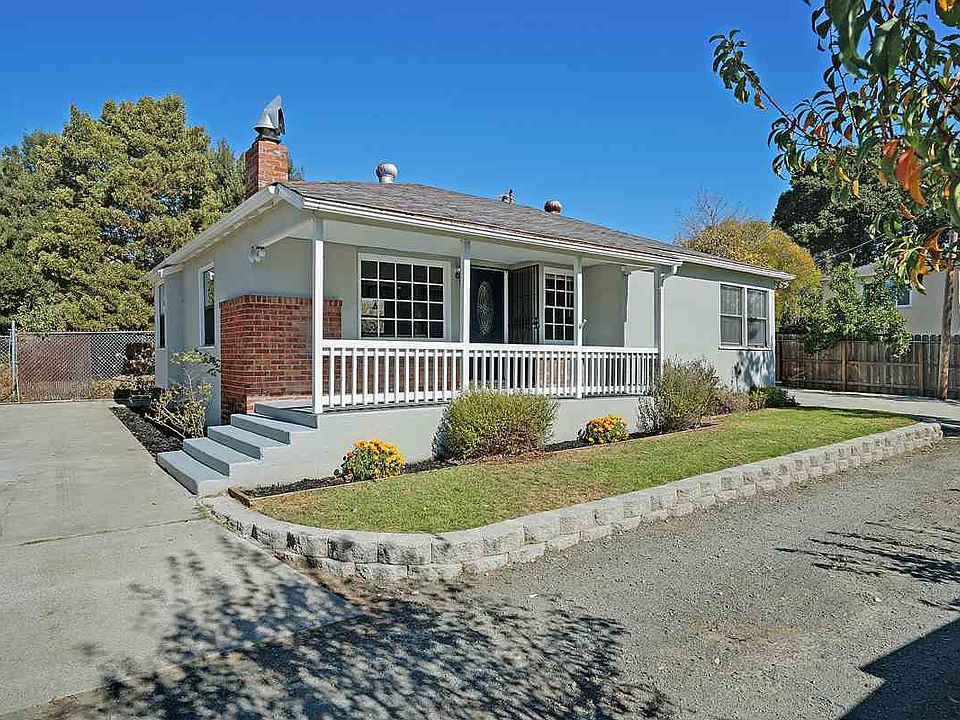 1st image of 22719 Woodroe Ave