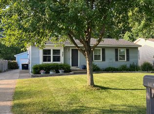 221 Regent St SE, Kentwood, MI 49548