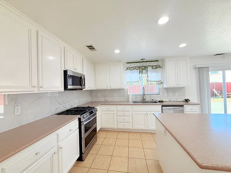 2023 San Antonio Ct — Photo 11