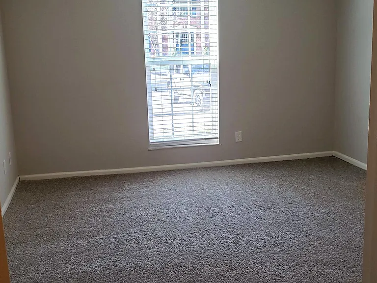 Harbour Club Apartments — Photo 26