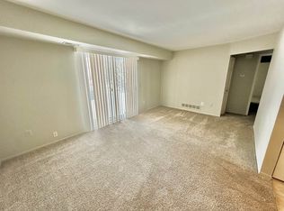 36070 Harper Ave APT 101, Clinton Township, MI 48035