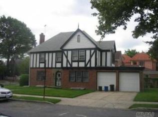 10858 68th Ave, Forest Hills, NY 11375