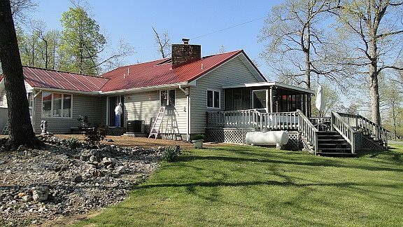 2nd image of 411 Victoria Dr