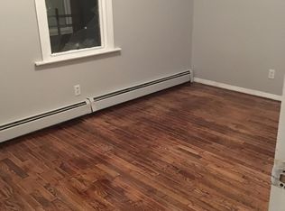 905 Hunterdon St, Newark, NJ 07112