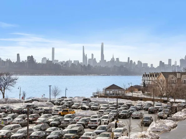 905 River Road image 11 of 15