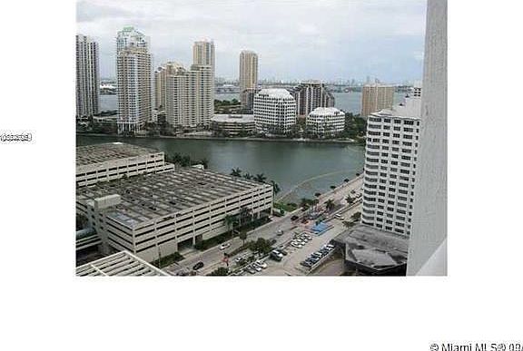 4th image of 950 Brickell Bay Dr APT 2302