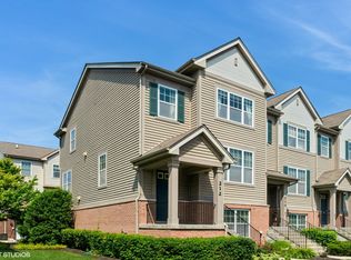 212 Wildflower St, Des Plaines, IL 60016