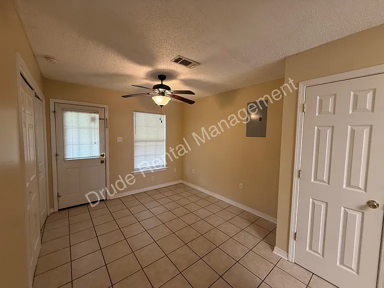 508 Cedar Ln — Photo 19