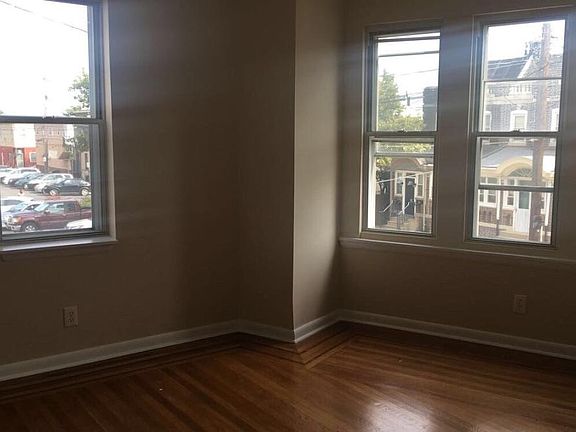 2nd image of 2249 S 21st St Floor 2