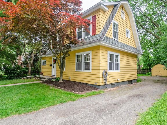 2nd image of 1113 Grant St