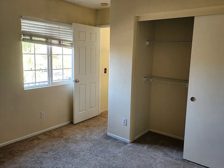 4405 Cloudywing Rd — Photo 4