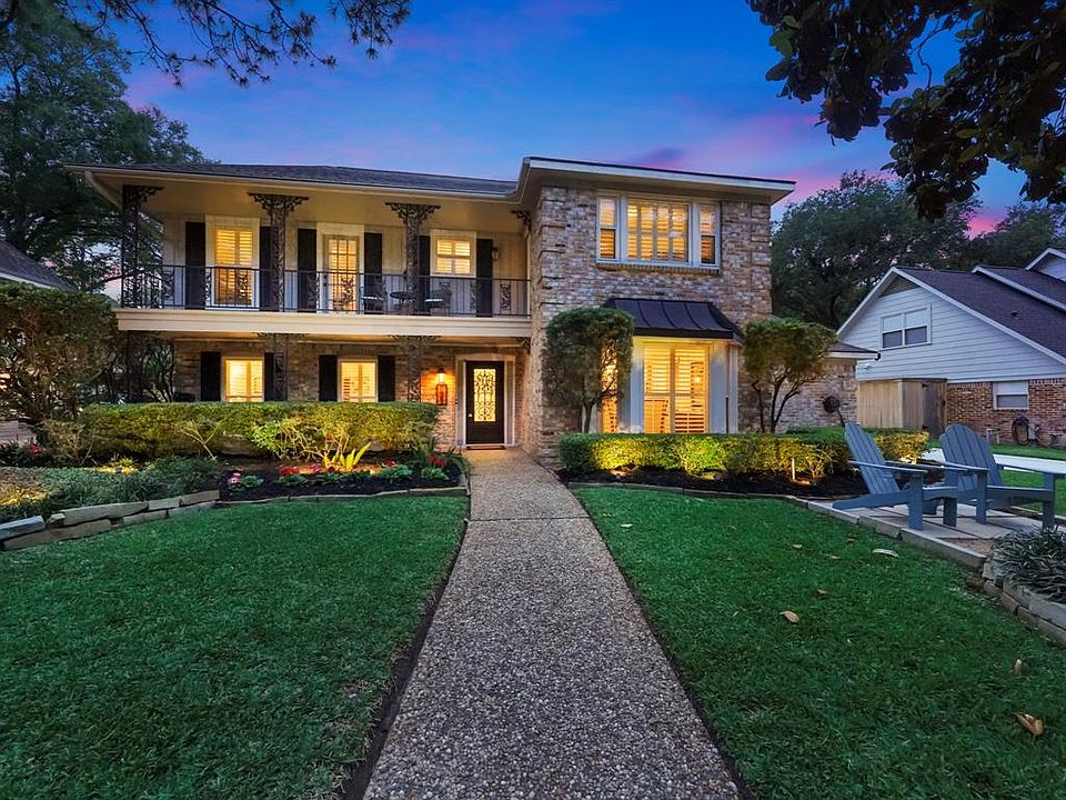 1st image of 823 Thornvine Lane