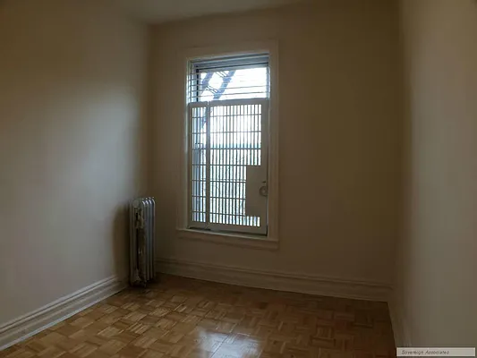 Rented by Sovereign Associates | media 13