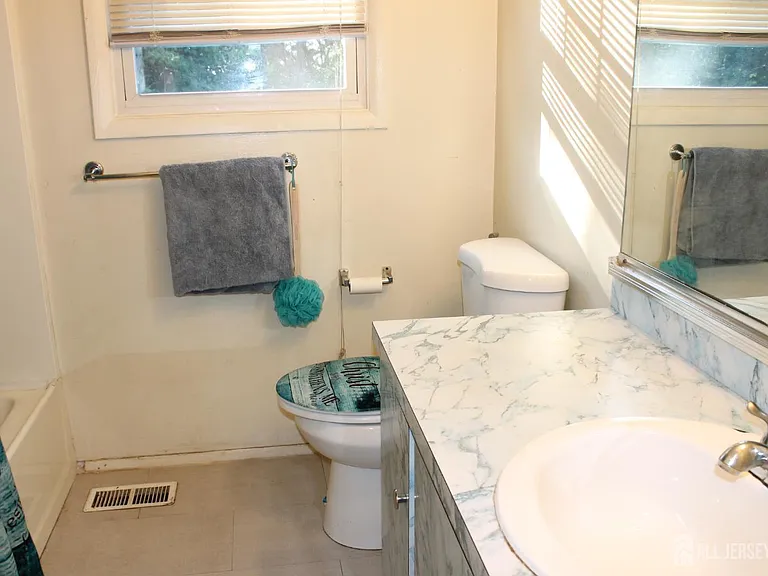 39 Independence Ct — Photo 23