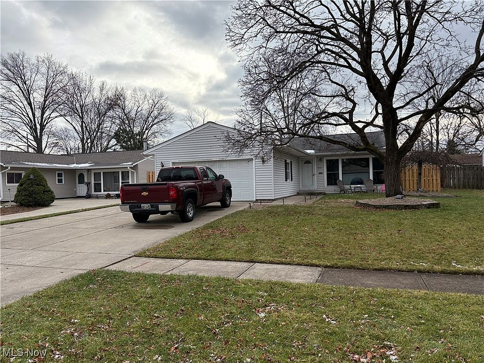1st image of 351 Lombardy Dr