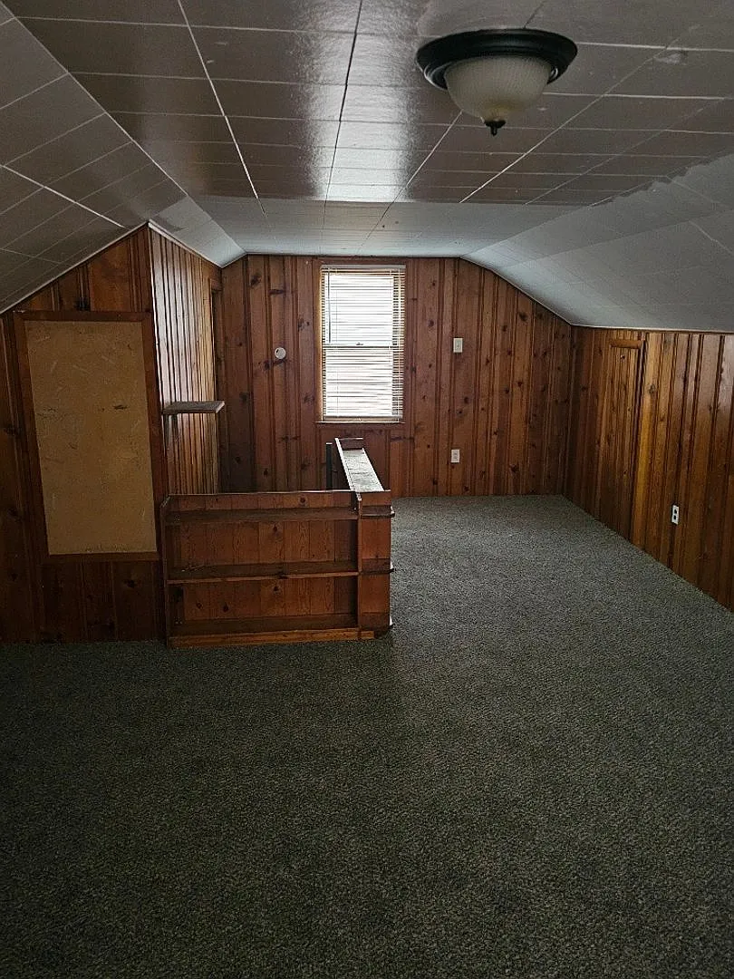 16562 Appoline- 3 Beds & 1 Bath For Rent! — Photo 3