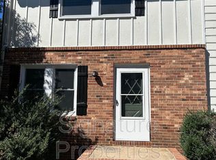 1055 Rives Rd APT 16, Martinsville, VA 24112