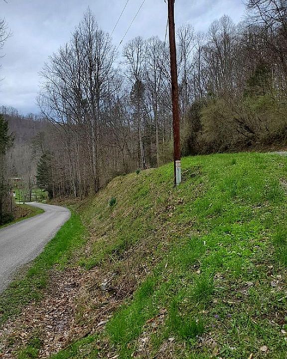 1st image of 319 Rock Creek Ln
