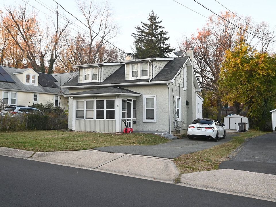 1st image of 310 Crabb Ave