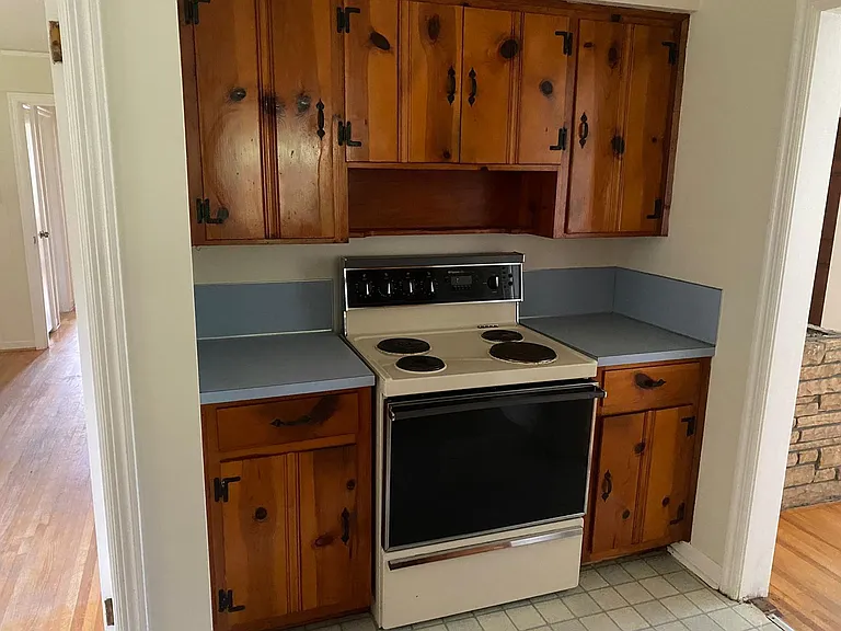3053 Biltmore Ave — Photo 7