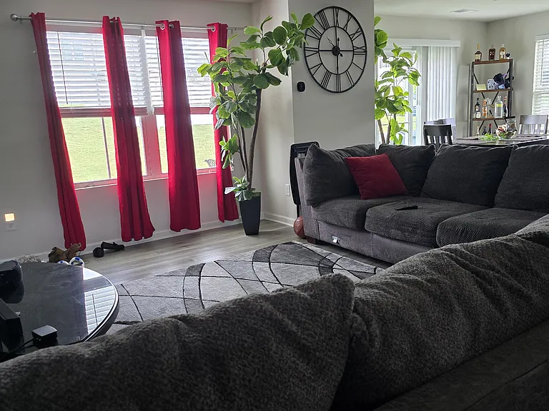 204 Thicket Dr #1 — Photo 2